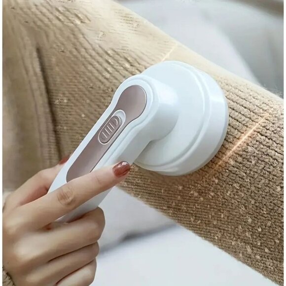 Rechargeable Electric Lint Remover, Portable Shaver for Clothing - Picture 1 of 3